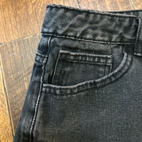 Women’s Black Grey Distressed Jean Shorts size Large. - Picture 5 of 7